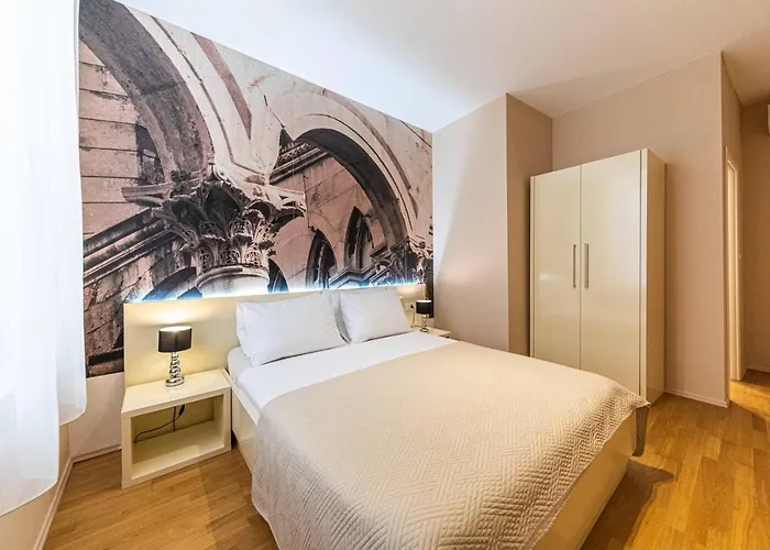 Gæstehus Pjaca 4*
