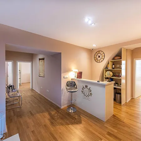 Gostinjska kuća Pjaca 4*